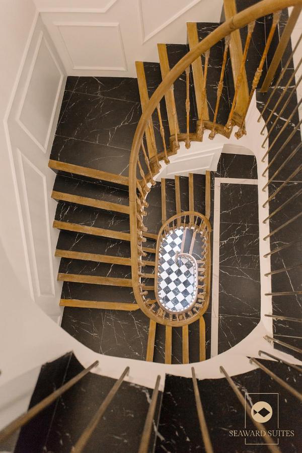 Castelar Palace & Spa By Seaward Suites บิยาโฮโยซา ภายนอก รูปภาพ